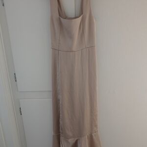 Elegant Beige Sleeveless Dress